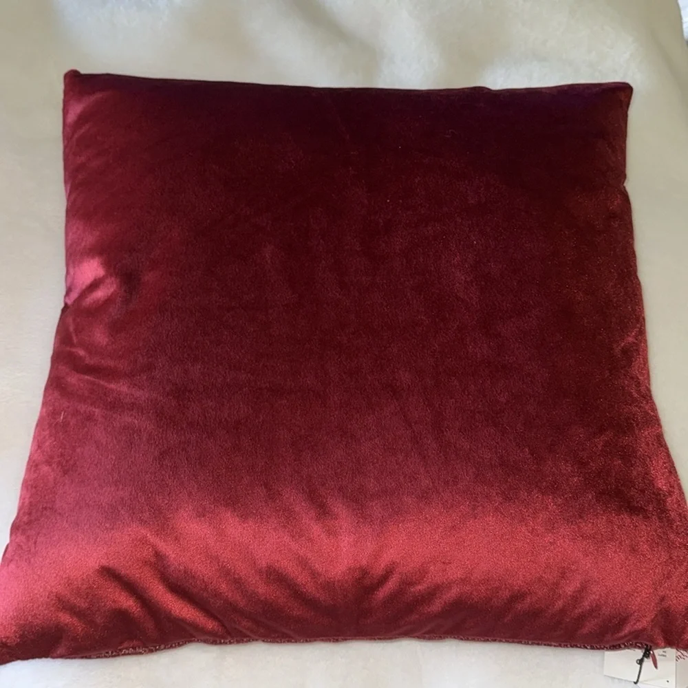 Caldeira Crosstitch Christmas stitched pillows 🎅🏻🎅🏻